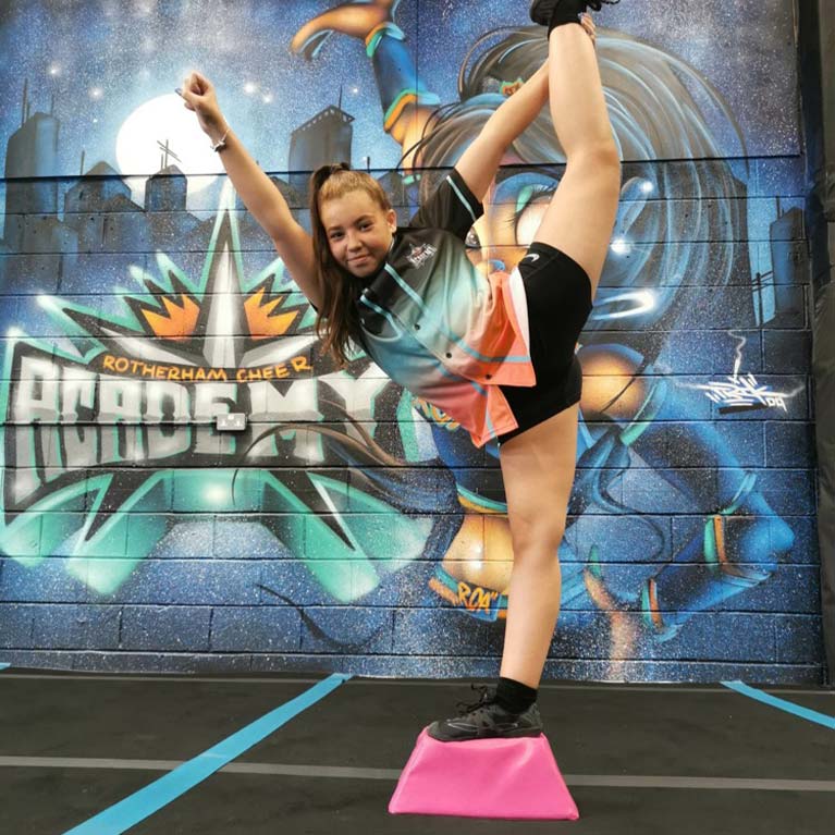 Cheer Foam Flyer Stand - Image 2