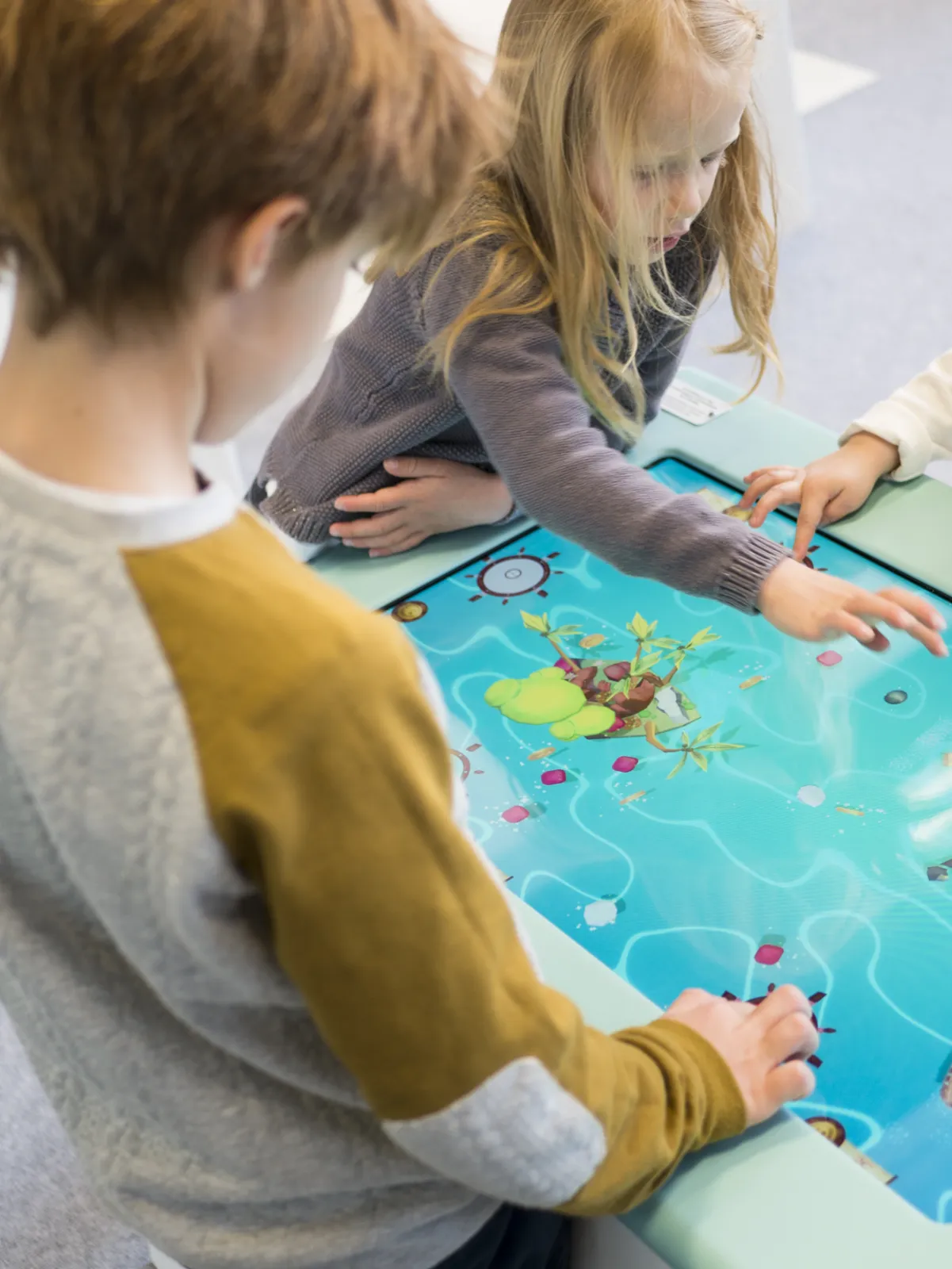 Kylii Touch Games Table - Image 5