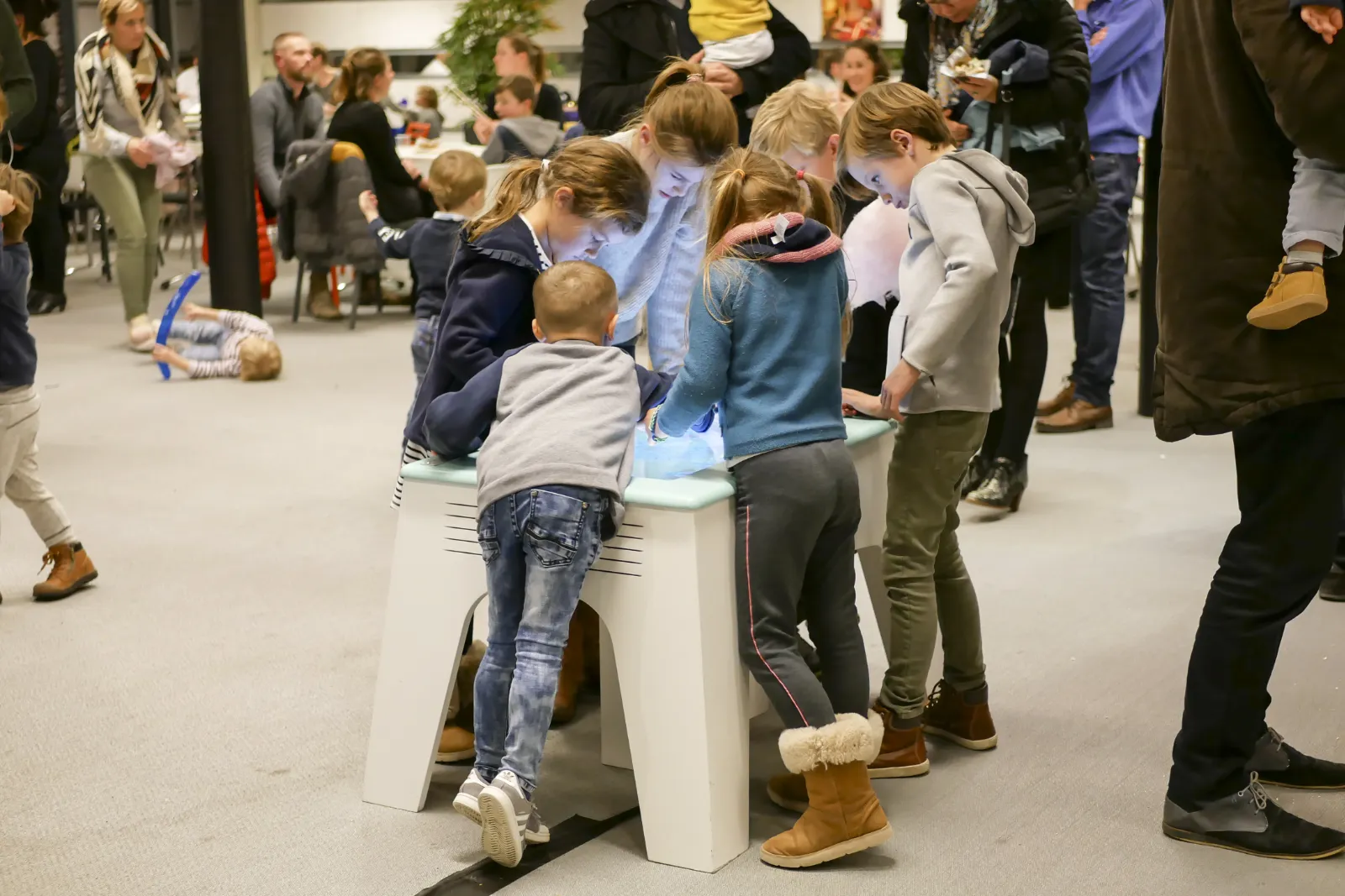Kylii Touch Games Table - Image 3